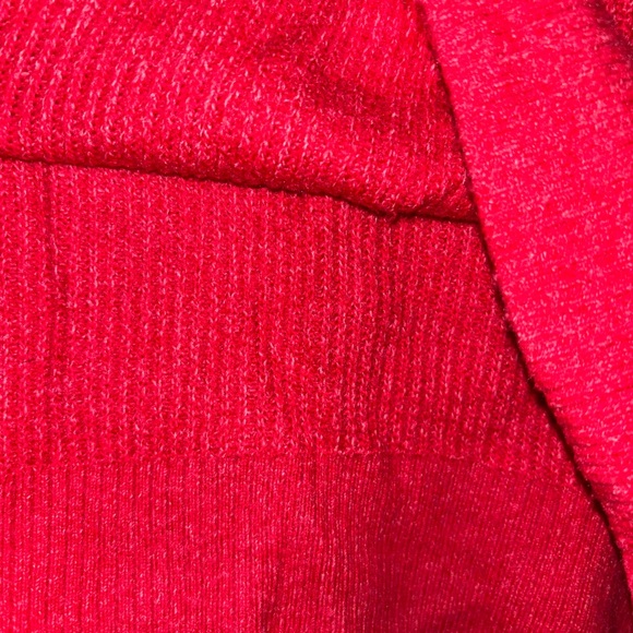 Red Knitted V-Neck Sweater - Old Navy | M | stretch fit | Cozy - Picture 4 of 7